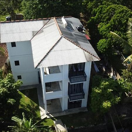 Zero Nero Hotel Unawatuna Exterior foto
